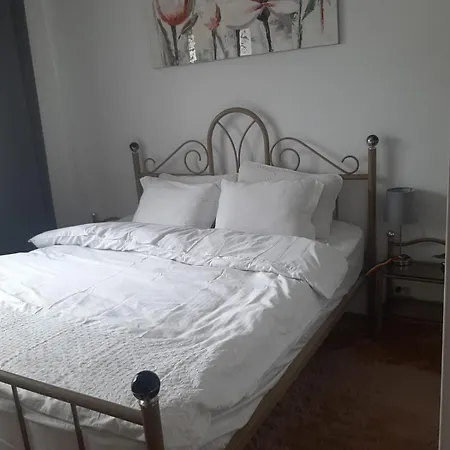 Mari&vio Apartment *