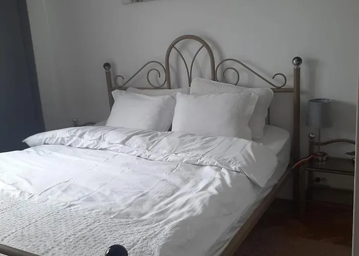 Mari&vio Apartment *